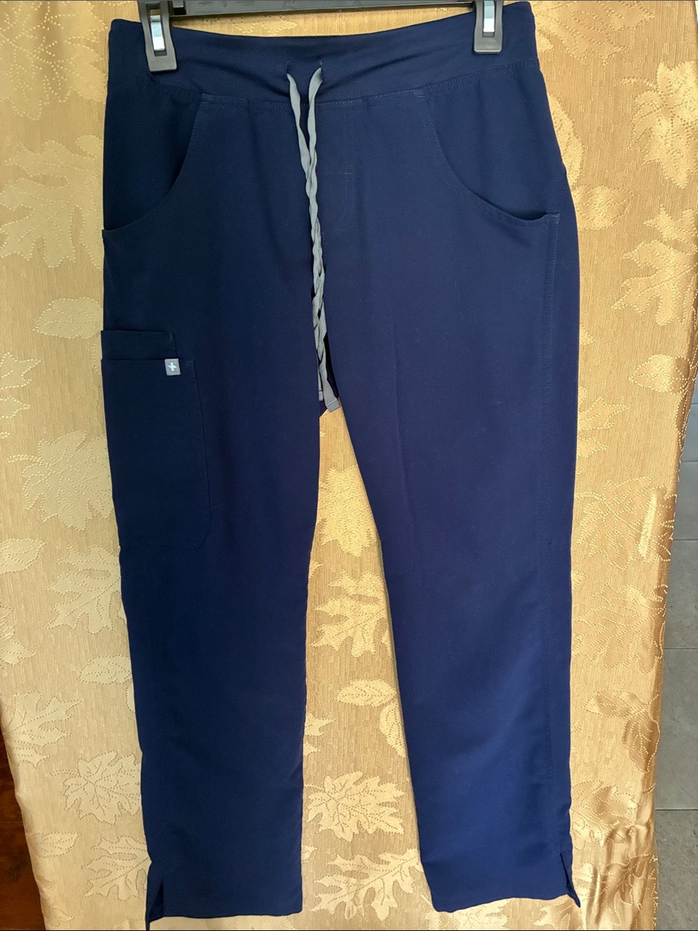 Figs Women’s scrubs Navy Drawstring Jogger with Cargo Pocket